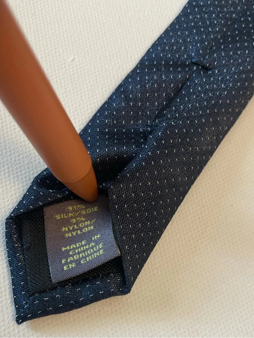 Calibrate (Nordstrom) 91% Silk/9% Nylon Navy Polka Dot Tie (2.5in x 59in)